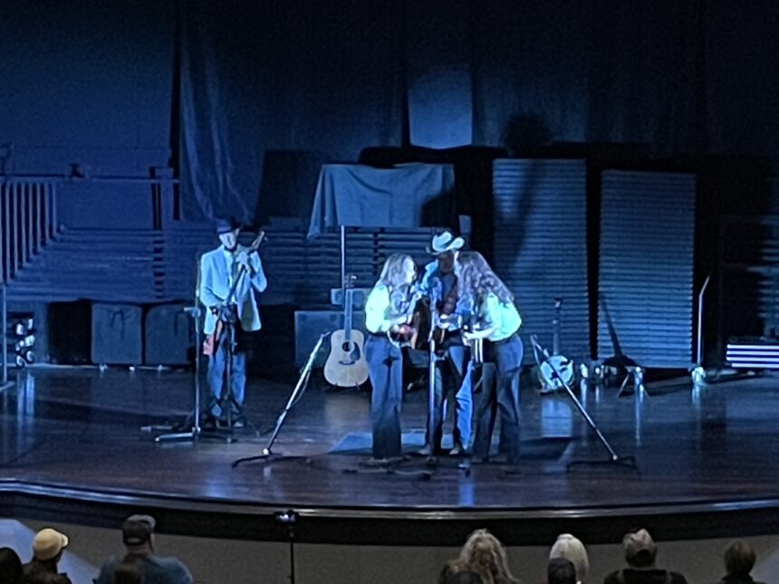 Tennessee bluegrass band performs at Dawn Theater