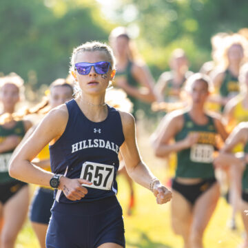Ally Kuzma leads the women's race Courtesy | Sarah Chappelle Men and women finish runners-up at home opener