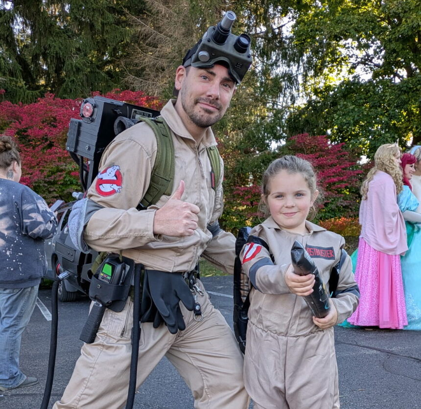 SAAC hosts annual Trunk-or-Treat event