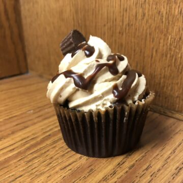 97-year-old wins best cookie award for banana oatmeal creation