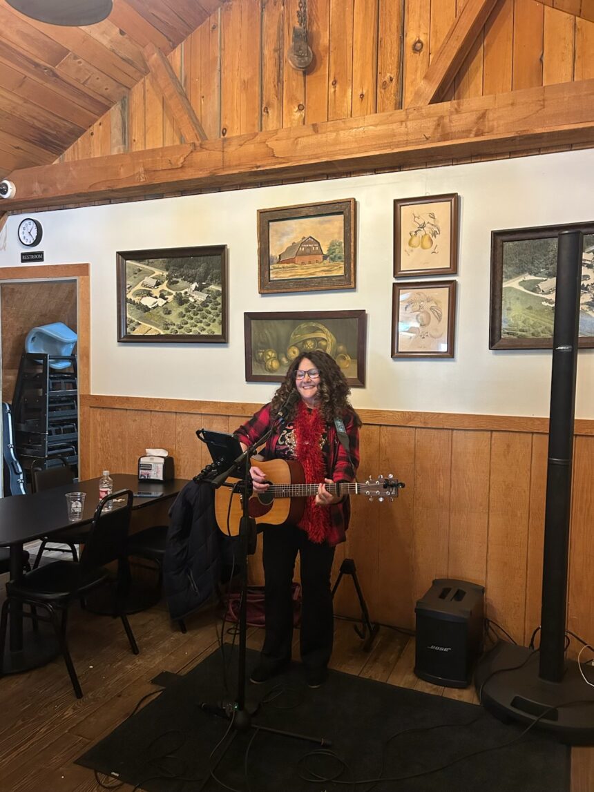 Meckley’s celebrates ‘Friendsgiving’