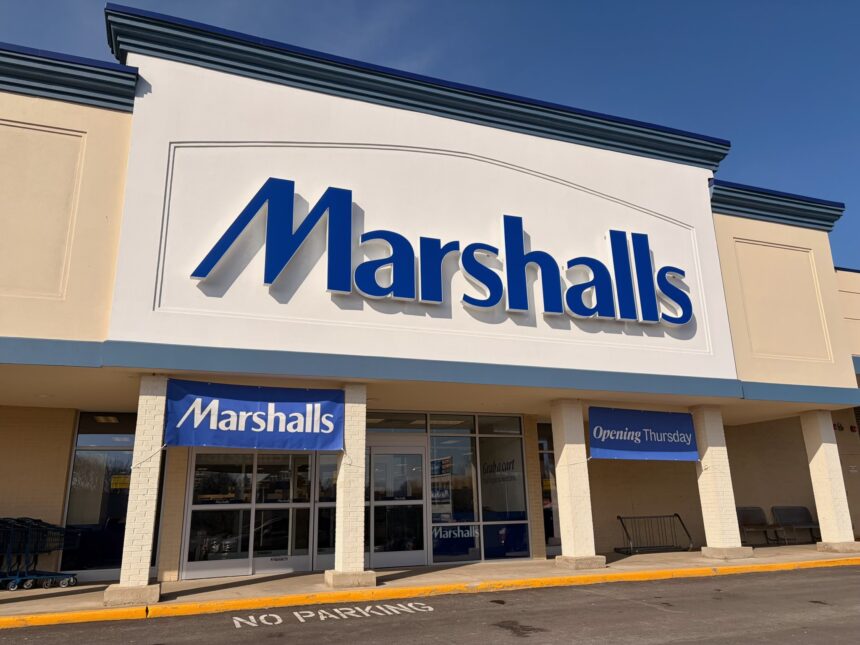 Marshalls cuts the opening ribbon today