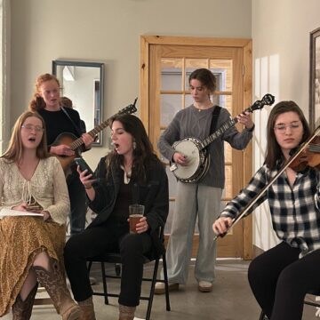 Seniors take a night away at Rough Draft