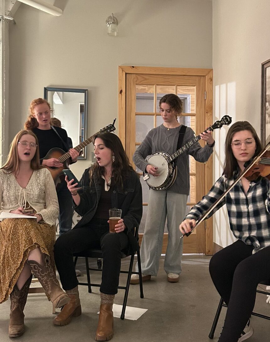 Seniors take a night away at Rough Draft