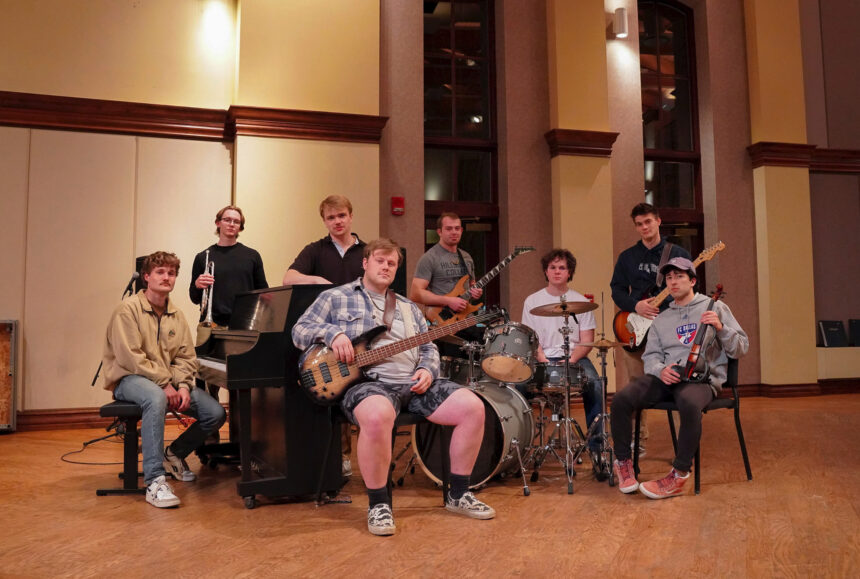 ‘All Aboard!’: Meet the members of Runaround