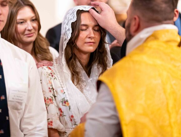 Saint Anthony’s welcomes most converts in 25 years