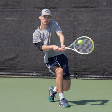 Two wins continue streak